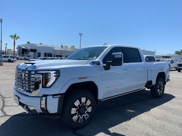 Glacier White Tricoat 2026 GMC Sierra 2500HD Pickup Truck Four-Wheel Drive Automatic