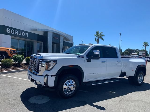 Summit White 2026 GMC Sierra 3500HD Pickup Truck Four-Wheel Drive Automatic
