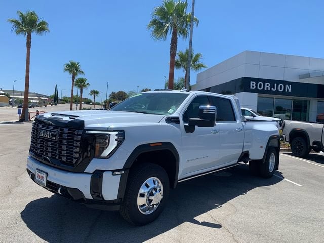 Glacier White Tricoat 2026 GMC Sierra 3500HD Pickup Truck Four-Wheel Drive Automatic