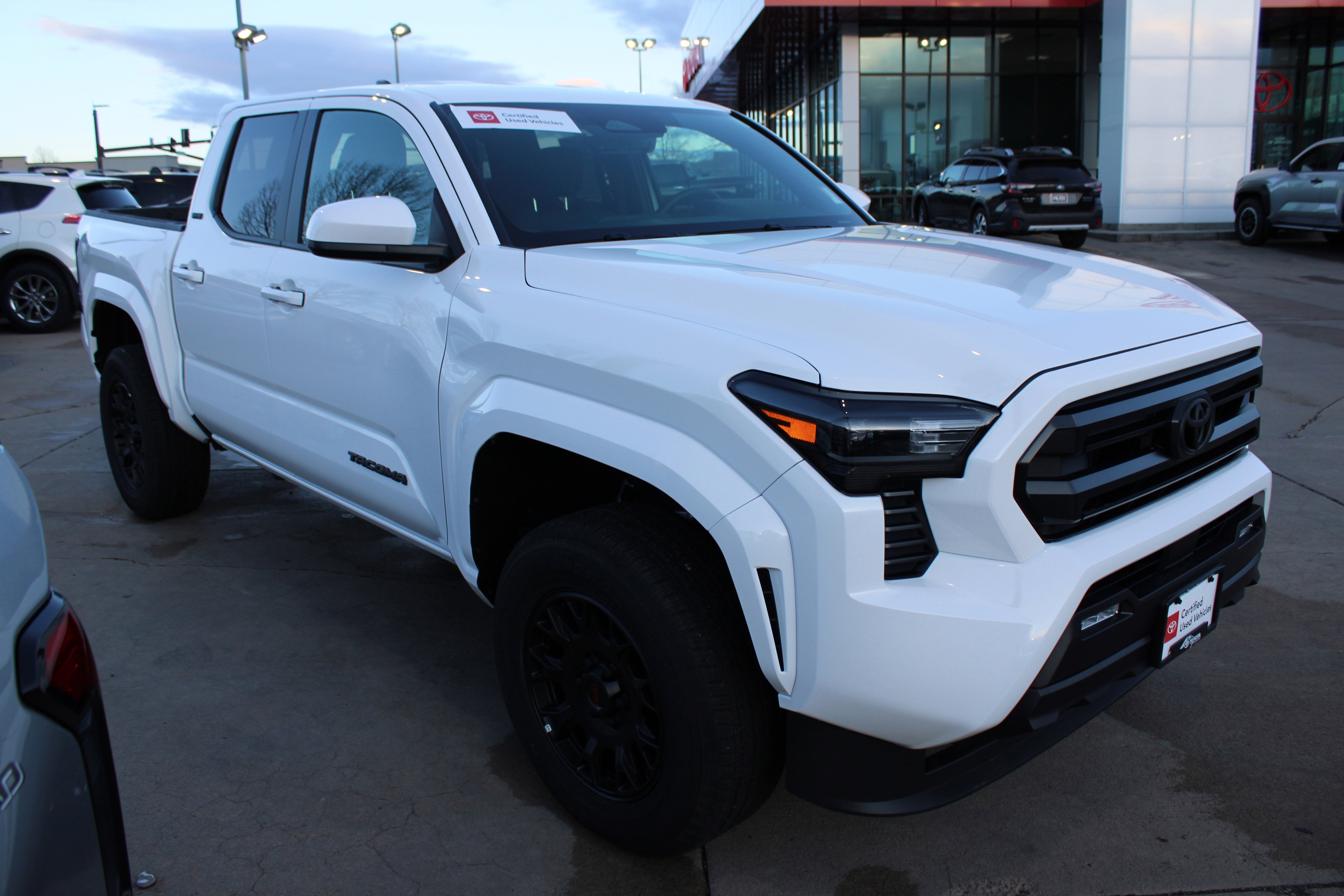 2025 Toyota Tacoma SR5 Double Cab 4WD