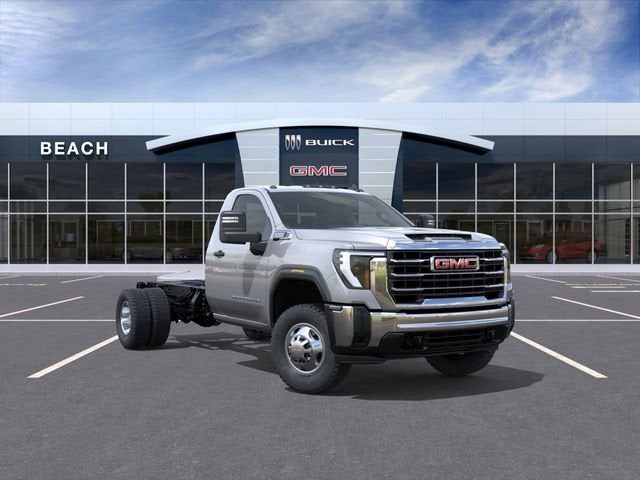 Sterling Metallic 2026 GMC Sierra 3500HD Chassis Pickup Truck Four-Wheel Drive Automatic