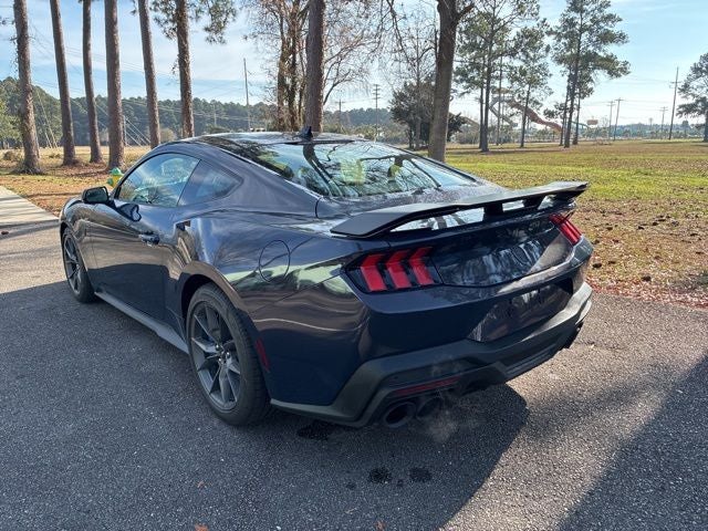 2026 Ford Mustang DARK HORSE 2dr Car Slide 3