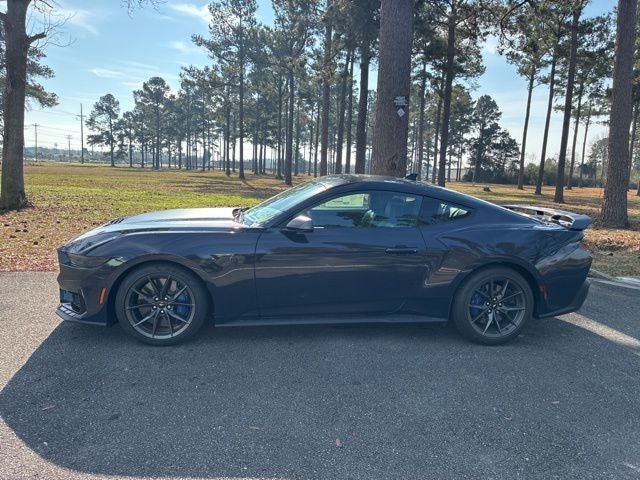 2026 Ford Mustang DARK HORSE 2dr Car Slide 4
