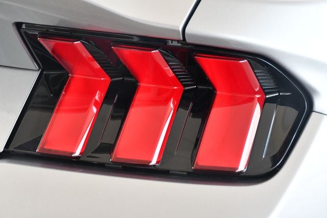 2026 Ford Mustang GT PREMIUM SUPER SNAKE Convertible Slide 12