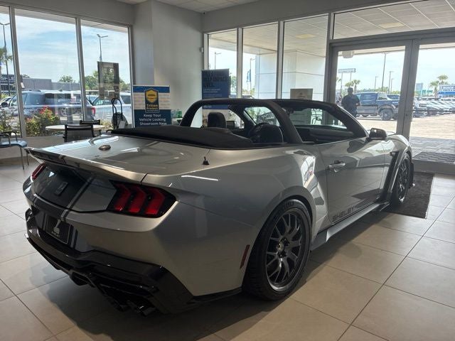 2026 Ford Mustang GT PREMIUM SUPER SNAKE Convertible Slide 26