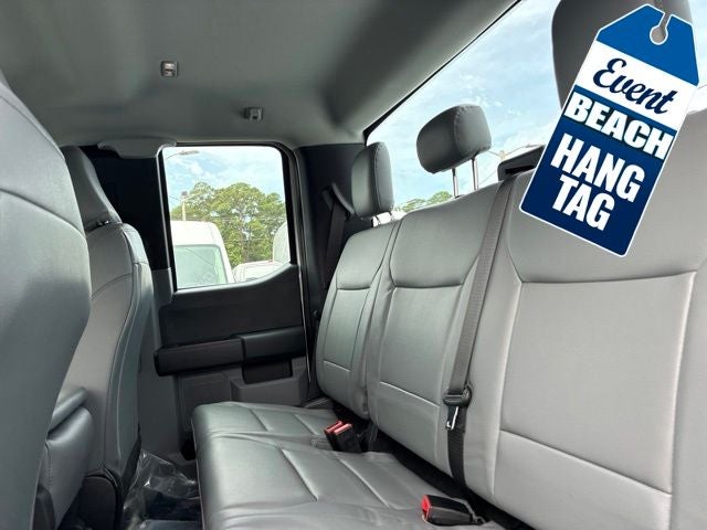 2026 Ford F-250SD XL Extended Cab Pickup Slide 22
