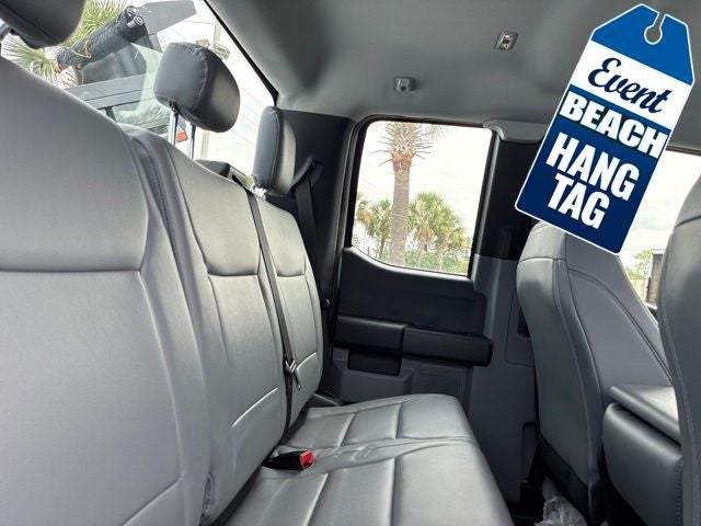 2026 Ford F-250SD XL Extended Cab Pickup Slide 24