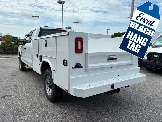 2026 Ford F-250SD XL Extended Cab Pickup Slide 3