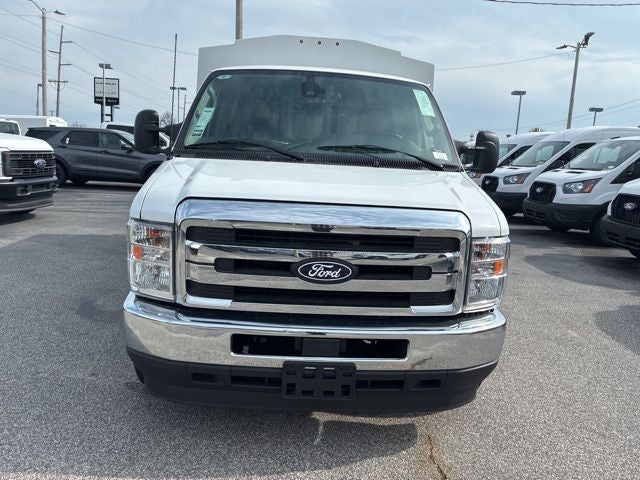 2026 Ford E-350SD BASE CUTAWAY Specialty Vehicle Slide 6