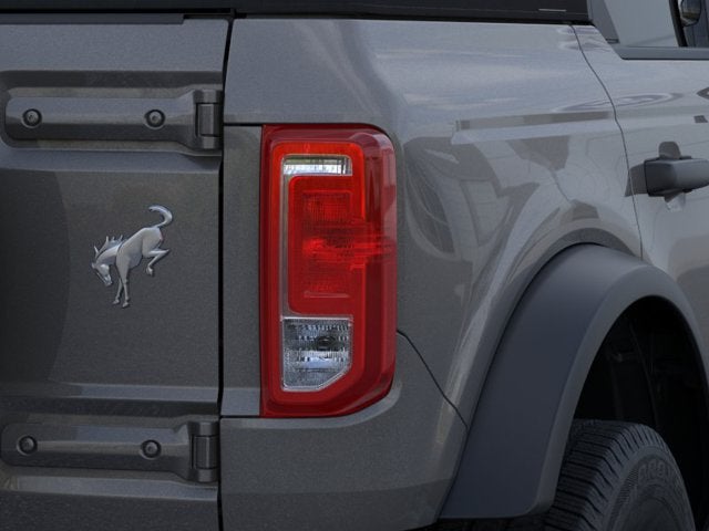 2025 Ford Bronco BASE Convertible Slide 21