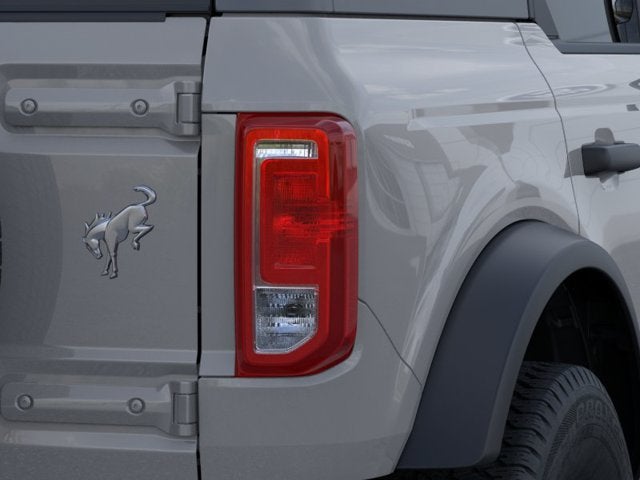 2026 Ford Bronco BIG BEND Convertible Slide 21
