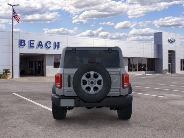 2026 Ford Bronco BIG BEND Convertible Slide 3