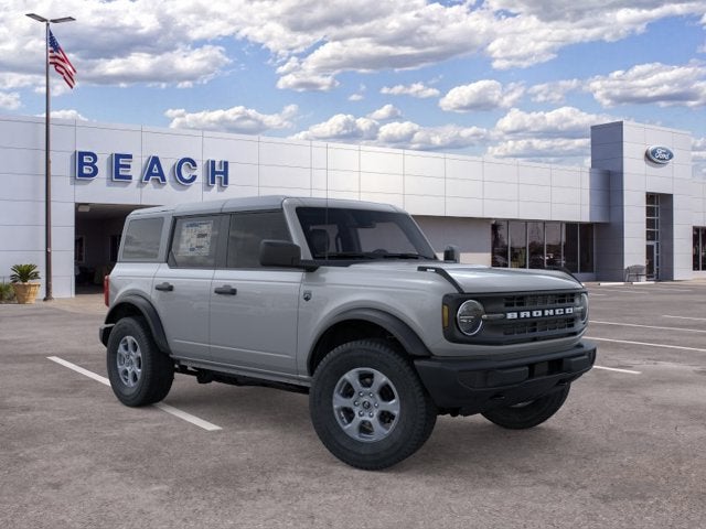 2026 Ford Bronco BIG BEND Convertible Slide 5