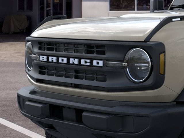 2026 Ford Bronco BIG BEND Convertible Slide 16