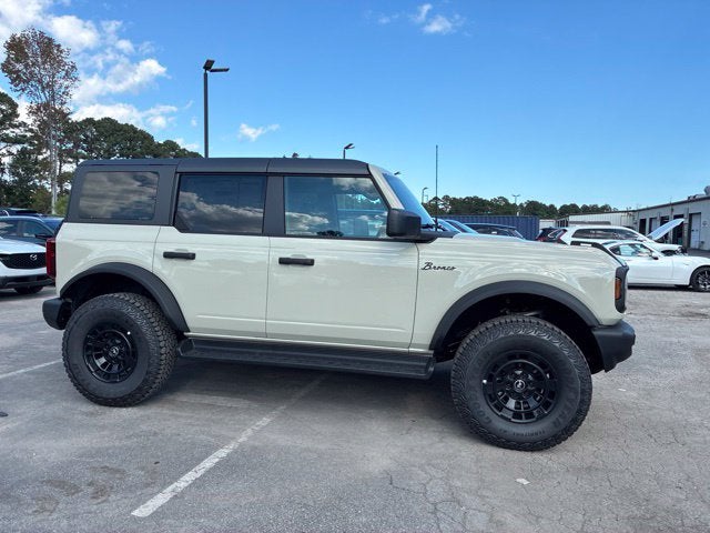 2026 Ford Bronco BIG BEND Convertible 2026 Ford Bronco BIG BEND Convertible Slide