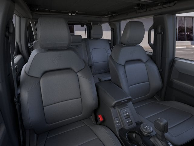 2026 Ford Bronco BIG BEND Convertible Slide 8