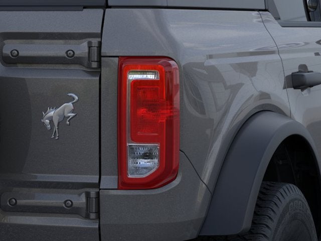 2026 Ford Bronco BIG BEND Convertible Slide 21