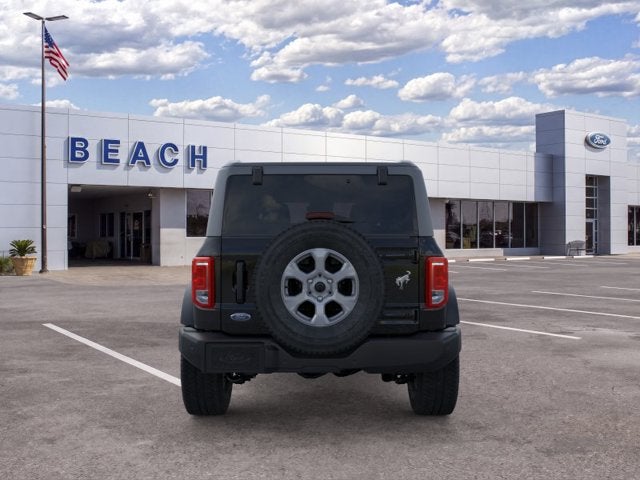2026 Ford Bronco BIG BEND Convertible Slide 3
