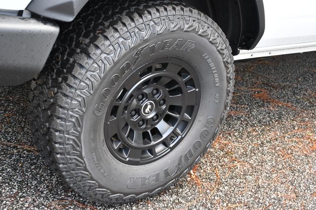 2026 Ford Bronco BIG BEND Convertible Slide 14