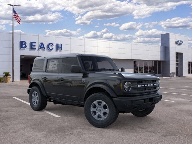 2026 Ford Bronco BIG BEND Convertible Slide 5