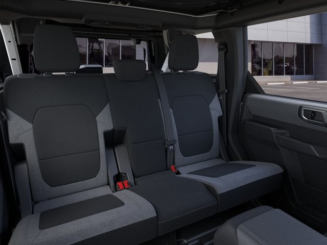 2026 Ford Bronco BIG BEND Convertible Slide 9