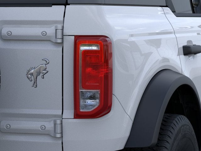 2026 Ford Bronco BIG BEND Convertible Slide 21