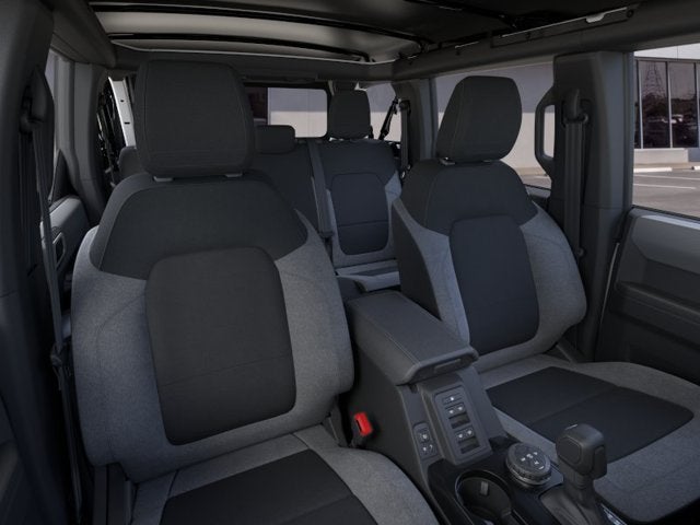 2026 Ford Bronco BIG BEND Convertible Slide 8