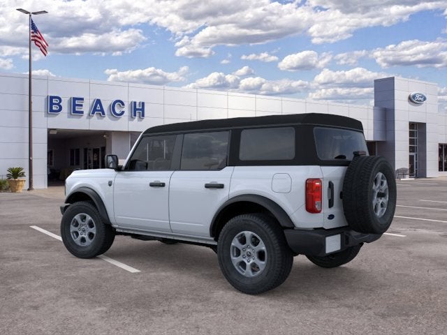 2026 Ford Bronco BIG BEND Convertible Slide 2