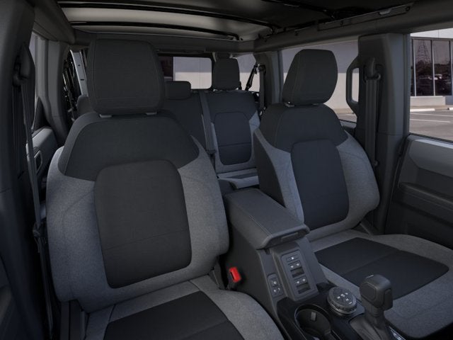2026 Ford Bronco BIG BEND Convertible Slide 8