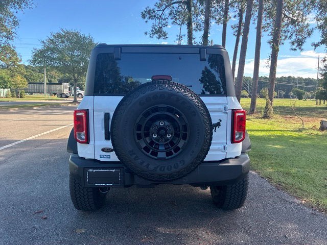 2026 Ford Bronco BIG BEND MATTE BLACK PACKAGE Convertible Slide 2