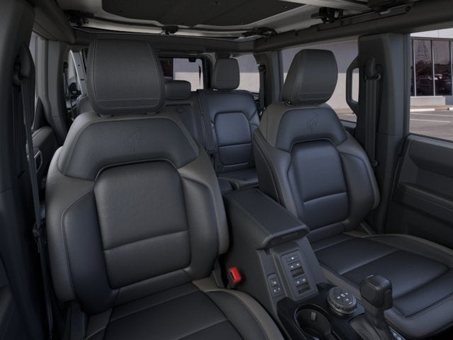 2026 Ford Bronco OUTER BANKS Convertible Slide 8