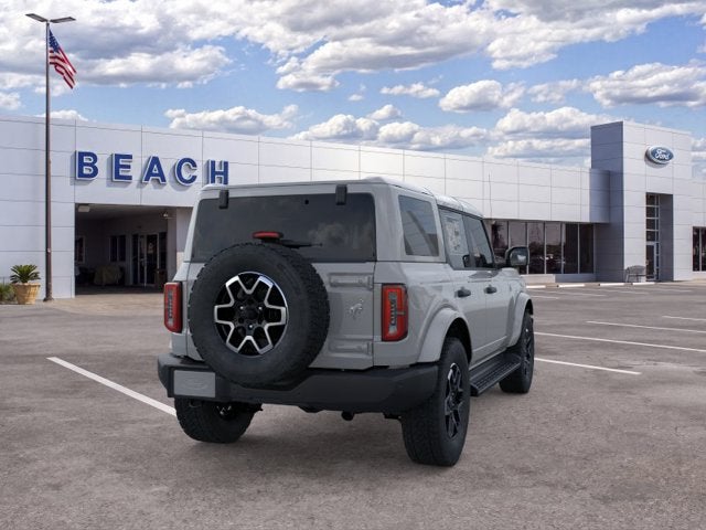 2026 Ford Bronco OUTER BANKS Convertible Slide 6