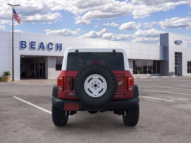 2026 Ford Bronco HERITAGE EDITION Convertible Slide 3