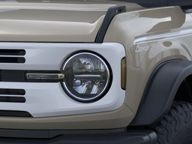 2026 Ford Bronco HERITAGE EDITION Convertible Slide 18