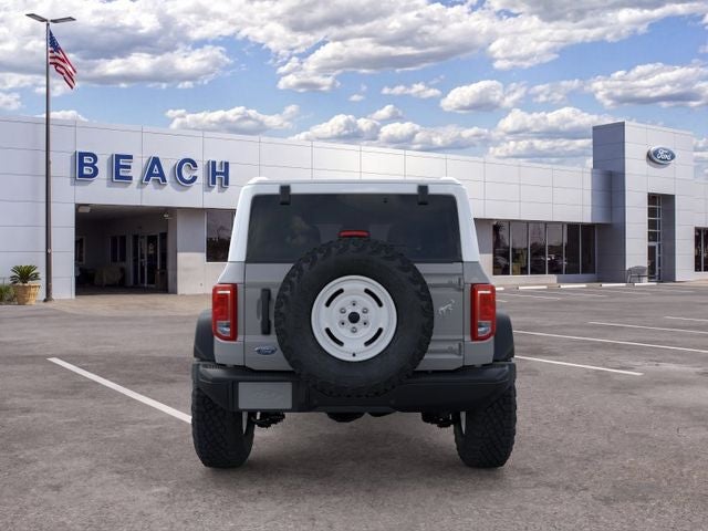 2026 Ford Bronco HERITAGE EDITION Convertible Slide 3