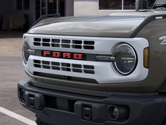 2026 Ford Bronco HERITAGE EDITION Convertible Slide 17