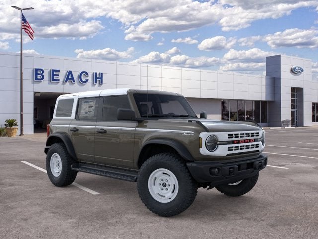 2026 Ford Bronco HERITAGE EDITION Convertible Slide 5
