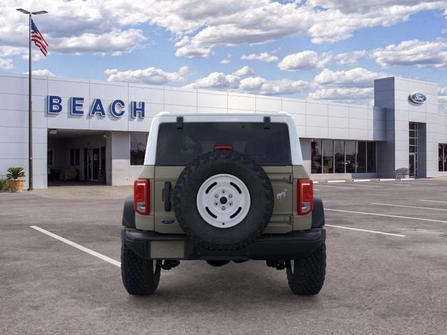 2026 Ford Bronco HERITAGE EDITION Convertible Slide 3