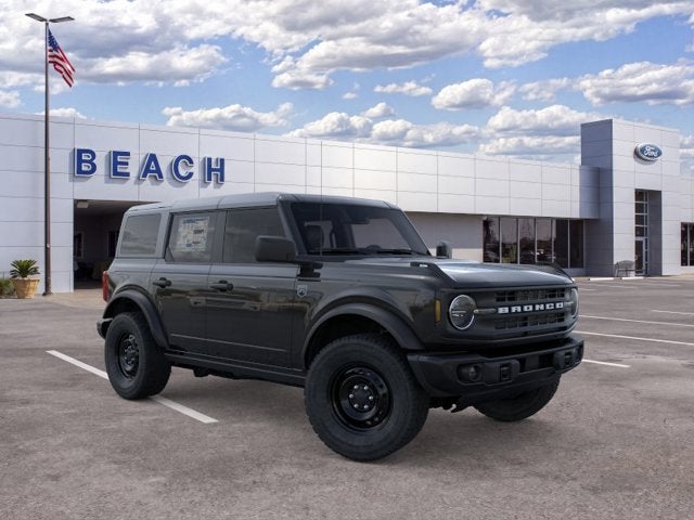 2026 Ford Bronco BIG BEND Convertible Slide 5