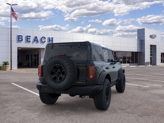 2026 Ford Bronco BADLANDS Convertible Slide 6