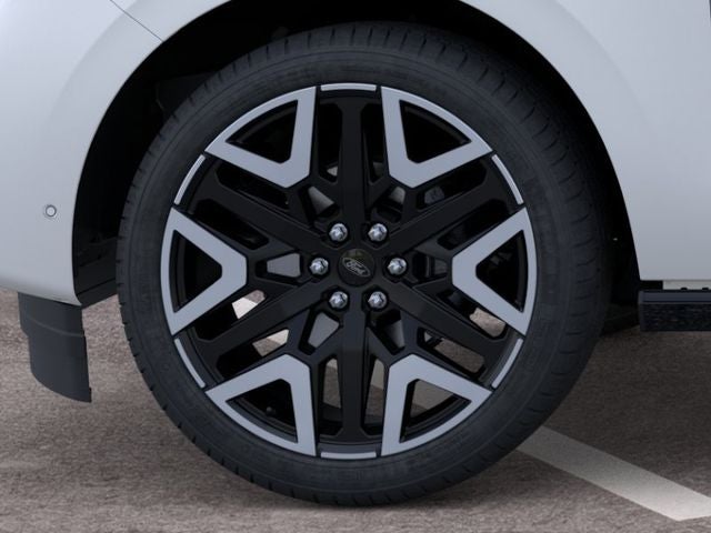 2026 Ford Expedition Max PLATINUM SUV Slide 17