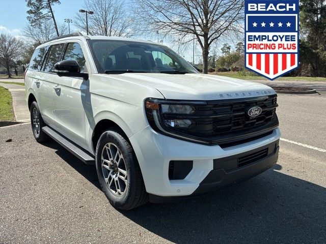 White Metallic 2026 Ford Expedition SUV / Crossover 4X2 Automatic