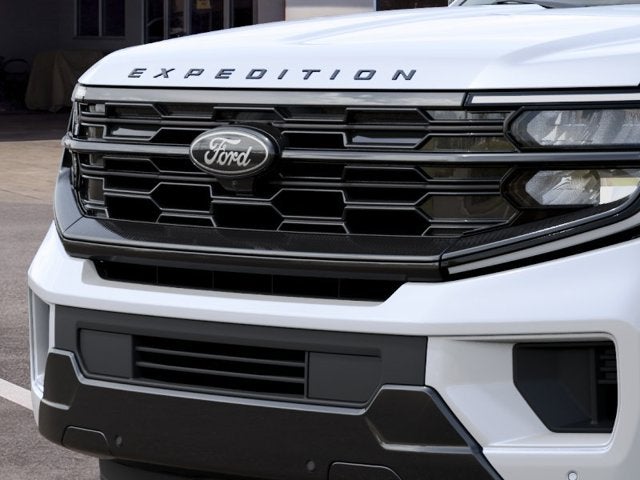 2027 Ford Expedition PLATINUM SUV Slide 15