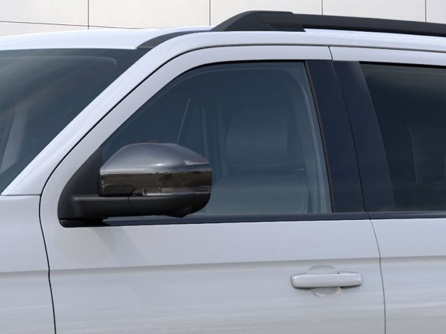 2027 Ford Expedition PLATINUM SUV Slide 18
