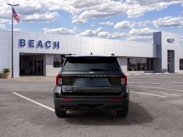 2027 Ford Explorer ACTIVE SUV Slide 3