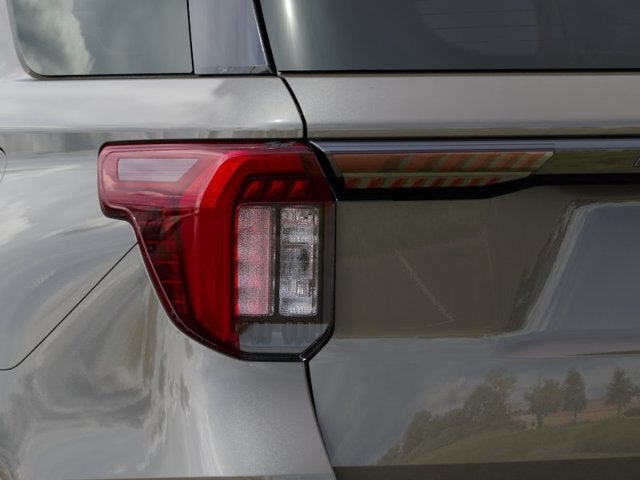 2027 Ford Explorer ST-LINE SUV Slide 19
