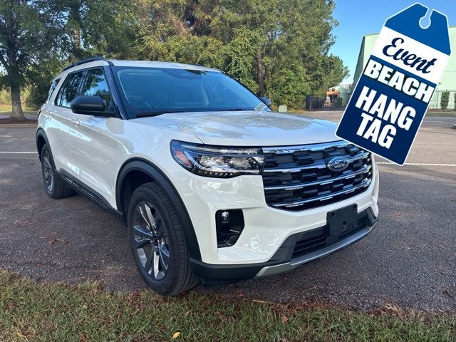 Star White Metallic Tri-Coat 2026 Ford Explorer SUV / Crossover All-Wheel Drive Automatic