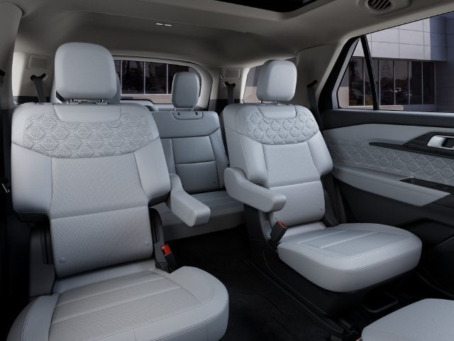 2027 Ford Explorer PLATINUM SUV Slide 9