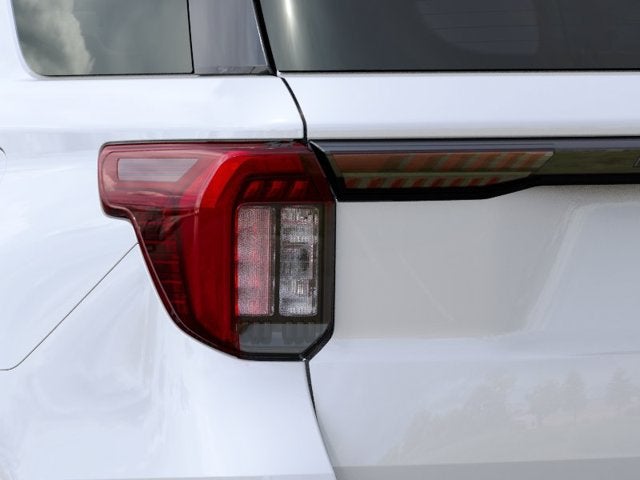 2027 Ford Explorer ST-LINE SUV Slide 19