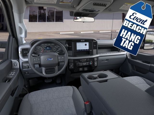 2026 Ford F-250SD XL Crew Cab Pickup Slide 7